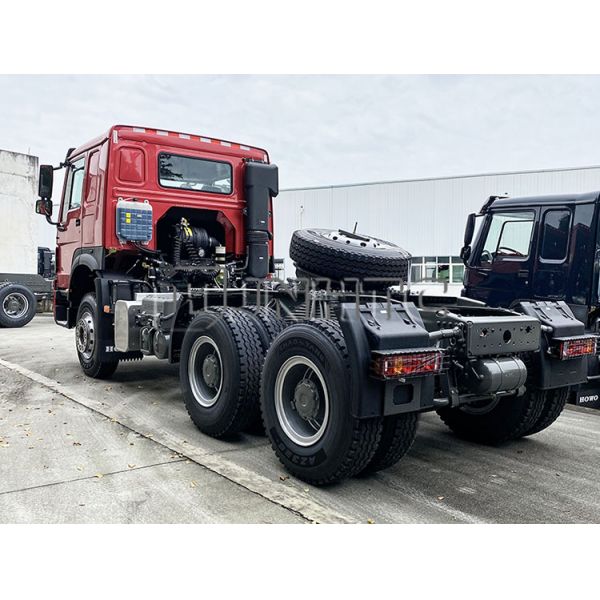 SINOTRUK Poids lourd livraison rapide camion tracteur Howo 371HP 6X4