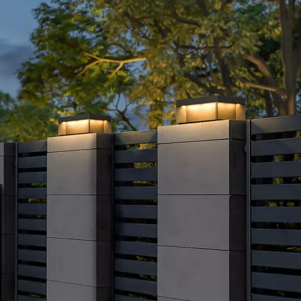 3000K fáceis instalam a luz solar de aço inoxidável da coluna, luzes solares exteriores do diodo emissor de luz das colunas