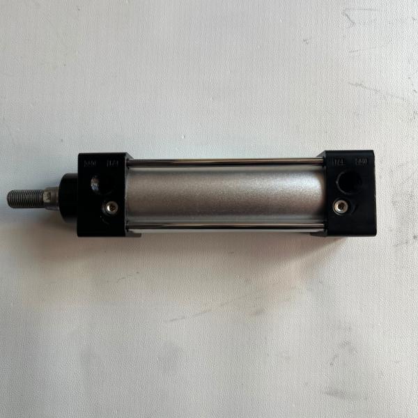 King Long Bus Swing-Out Step Door Pump 24V DC Aluminum Cylinder 0.15-1MPa Bus Spares 261000212