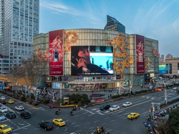 Locação de tela Caixa de ferro/Alumínio de fundição a óleo IP65 Impermeável Exterior Full Color LED Display P16 Anúncio de filme