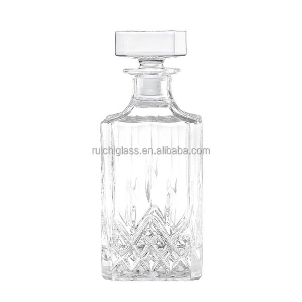 Beverage Industrial Luxury Emboss Square Whisky Glass Bottles with Sophisticated Design