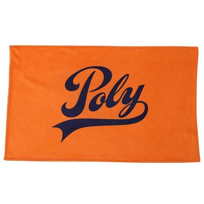 Des serviettes de rallye en microfibre personnalisées, de design moderne, à l'épreuve de l'humidité.