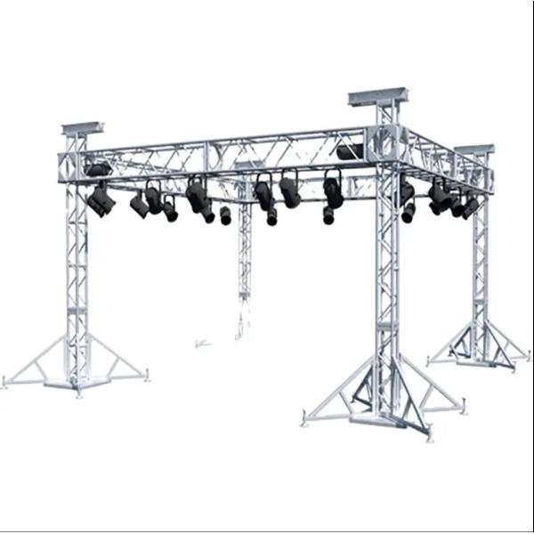 Tour de totem légère 290*290mm pour mariage en intérieur