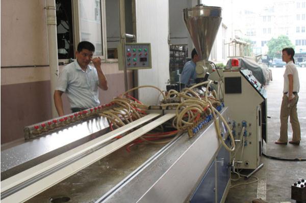 Plastic Pipe Extrusion Line Extruder Machine Plastic With Two Step Extrusion Method