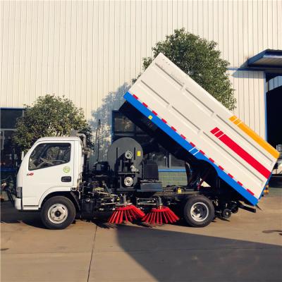Caminhão de limpeza de estradas Dongfeng 5000 litros aspirador Caminhão de limpeza de ruas de pequeno porte