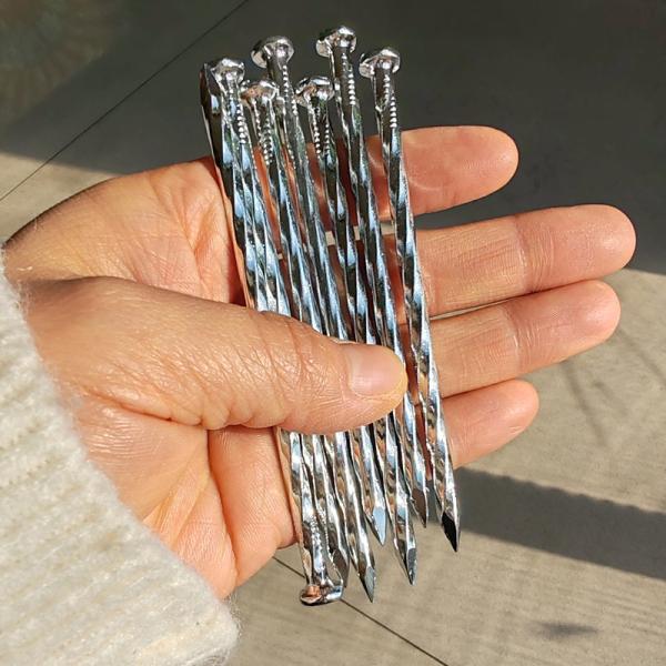 Electro galvanizado aço concreto pregos espiral angular para o mercado do Paquistão