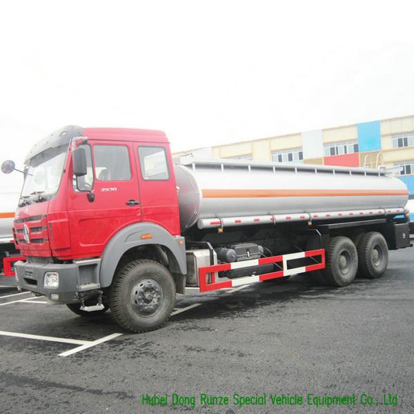 18000L 6x6 / 6x4 Offroad Liquid Tank Truck For Petroleum Oil / Gasoline / Petrol Transport