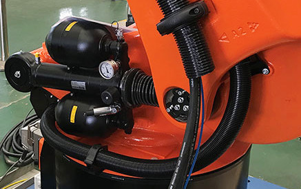 黒い KUKA GA14 セルボモジュール 要求の高い環境に最適