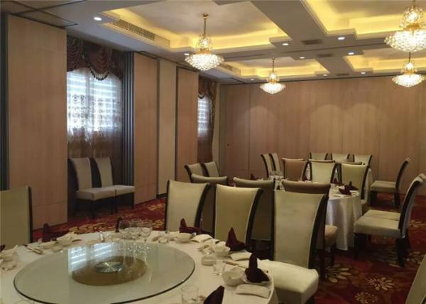 Melamine / Fabric Surface Acoustic Commercial Folding Room Dividers for Office