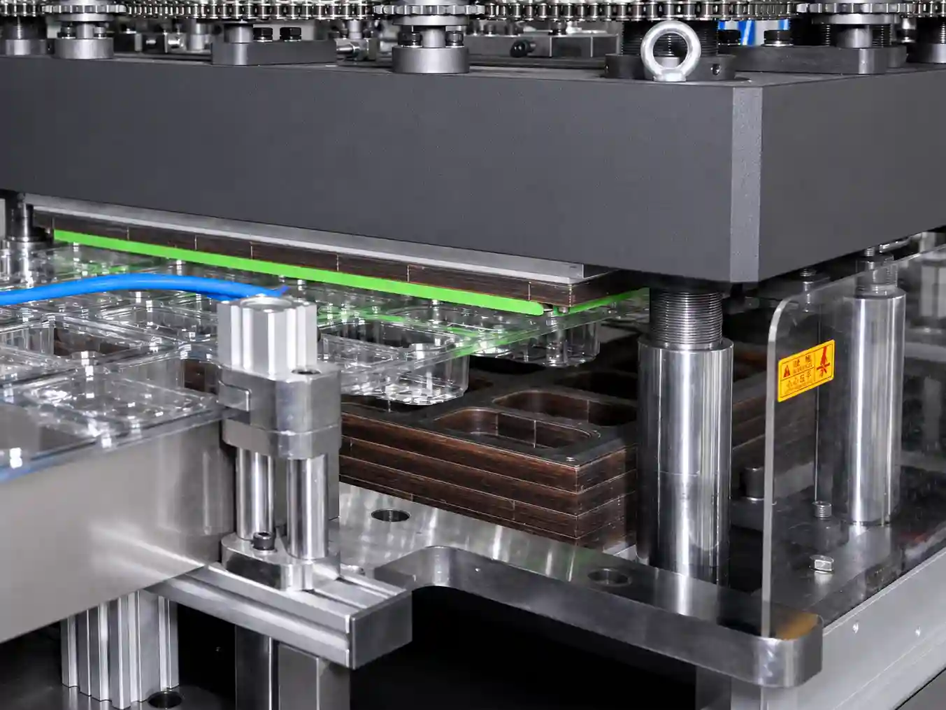 High Speed Full Servo Thermoforming Machine DH600-L