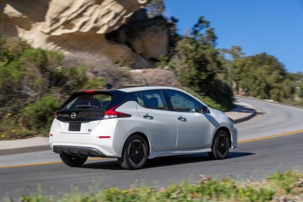 Sem gasolina, com uma autonomia de 180 milhas para viagens locais no 2024 Nissan Leaf S hatchback carros de energia nova