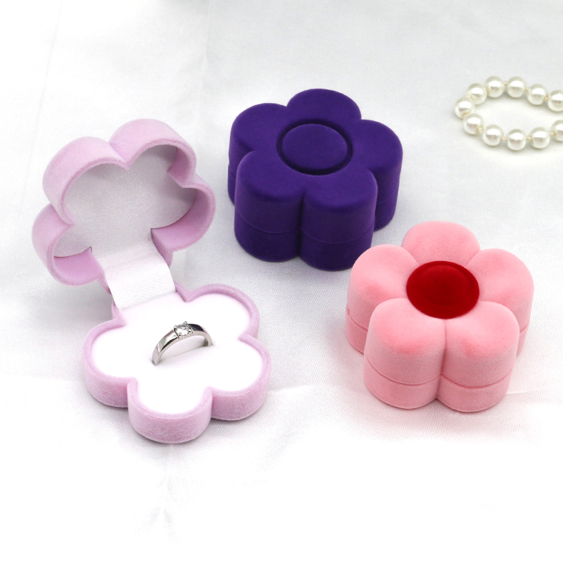 Cute Little Flower Shaped Flocked Jewelry Box Packaging Charming Design