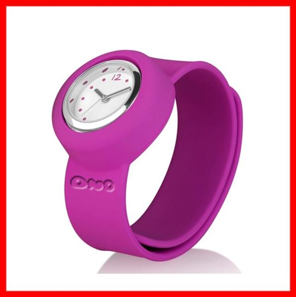 2013 Popular and colorful design silicone slap watch