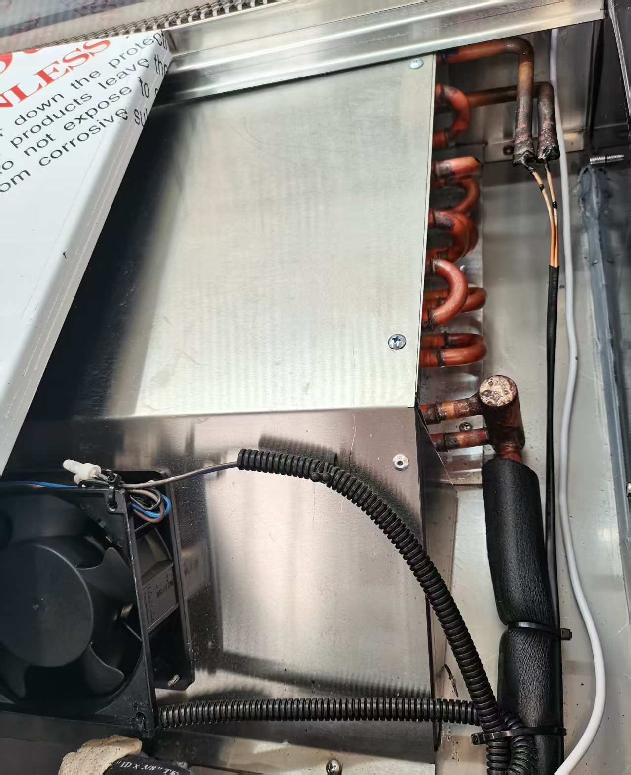 Semi Vertical Open Type Display Chiller with R290 Refrigerant Four-Sided Transparent Glass and Digital Thermostat