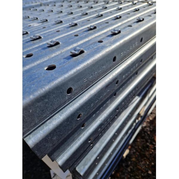 Galvanized Dragon Fruit Metal Post Vineyard Trellis Grape Stake for Orchard