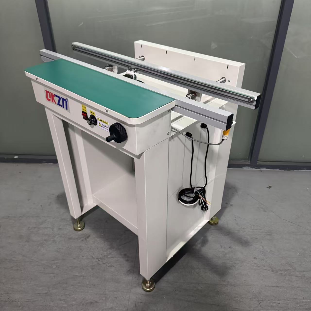 SMT Monorail Docking Station with Microcomputer Control, Adjustable PCB Width, and Anti-Static Belt for Precise PCB Transfer