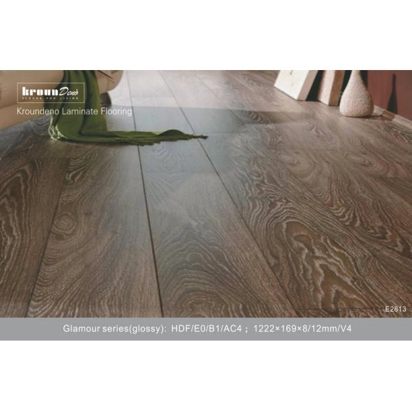Wearable Ancient oak Glamour Laminate Flooring AC4 with Minimalist style E0
