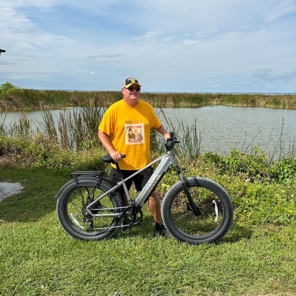 26 Inch Fat Tire City Off-Road Commuter Multi-Purpose E-Bike 48V for Adults Electric Bike Women