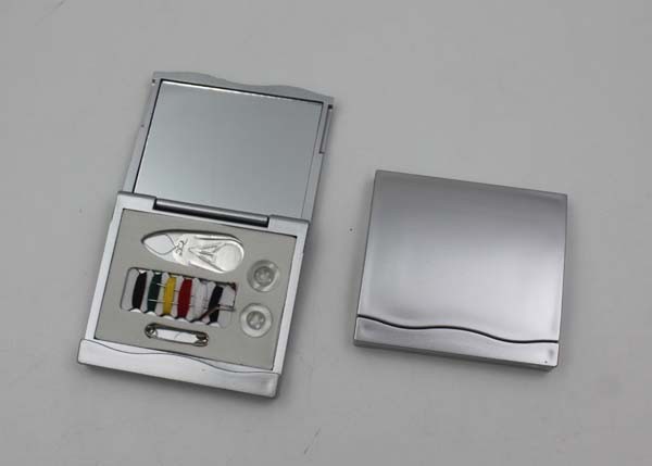 EU Standard Folding Travelling Mini Sewing Kit Essentials LFGB / FDA Approved