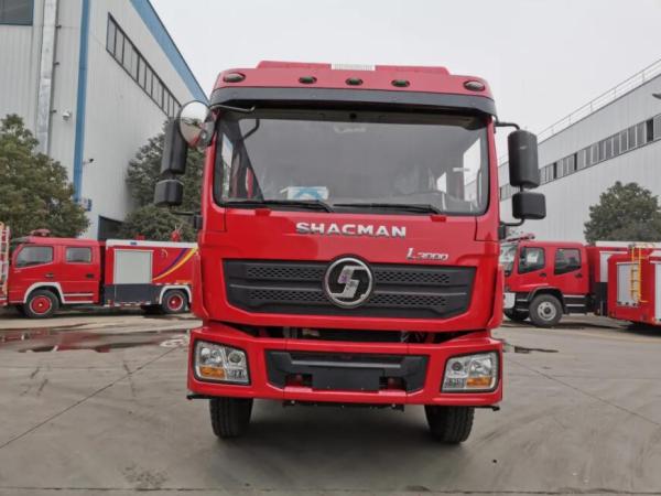 Shacman L3000 4X2 10000L Water Tank Fire Truck , Carbon Steel Foam Fire Truck