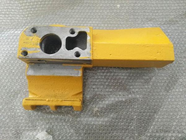 komatsu D50 D53 bulldozer FRONT IDLER BRACKET  141-30-13281 141-31-13291 OEM SHANTUI Produce