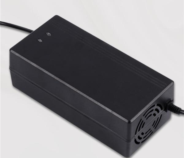 Fast Charging 800W Lead Acid Battery Charger For Electric Bicycle