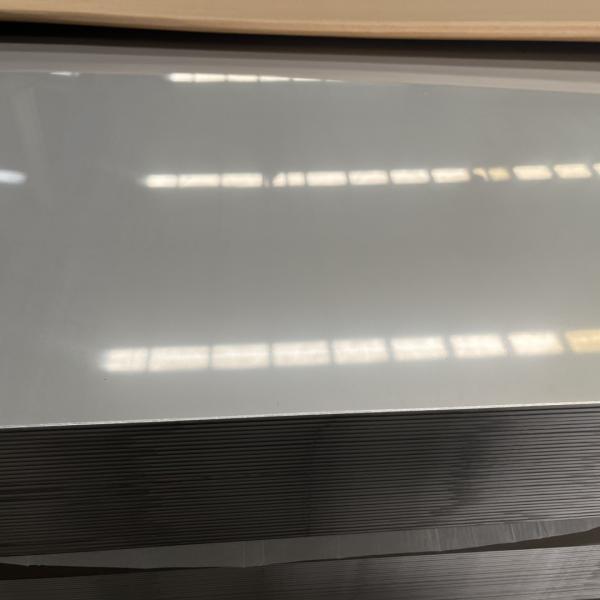 Немагнитные 201 листы из нержавеющей стали 2B Окончание 4 футов х 8 футов х 1,5 мм Одностороннее зеркало Глянцевое с пленкой