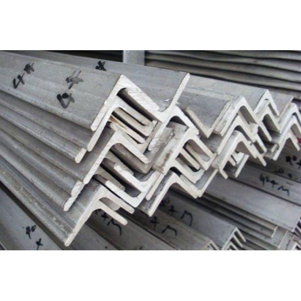3 x 3 Customized Carbon Steel Bar Rolled Steel Section Equal And Unequal Angle Iron S235JR