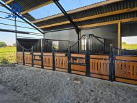 Ferme en bois bon marché Portable à faible maille Équipement de chevauchée Étables Écurie de chevaux Avant
