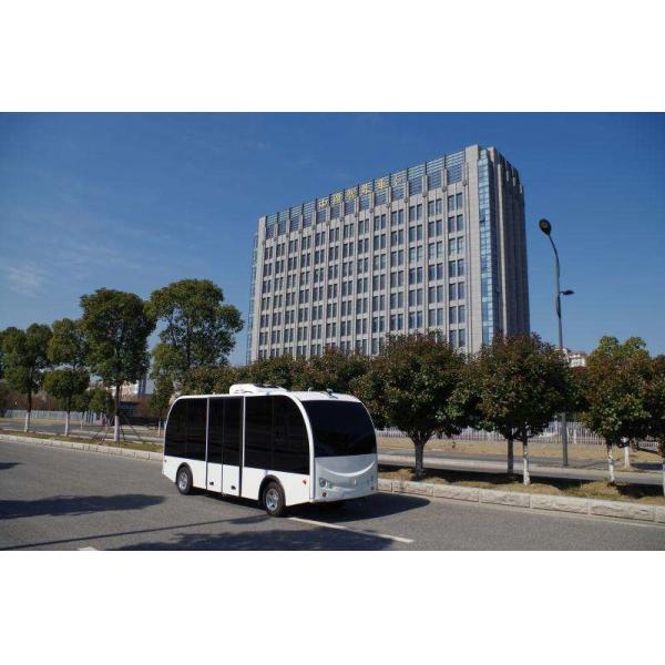 Пригородный автобус 12 мест автономный, собственная личность города управляя автобусом с маршрутом составленным карту спутником