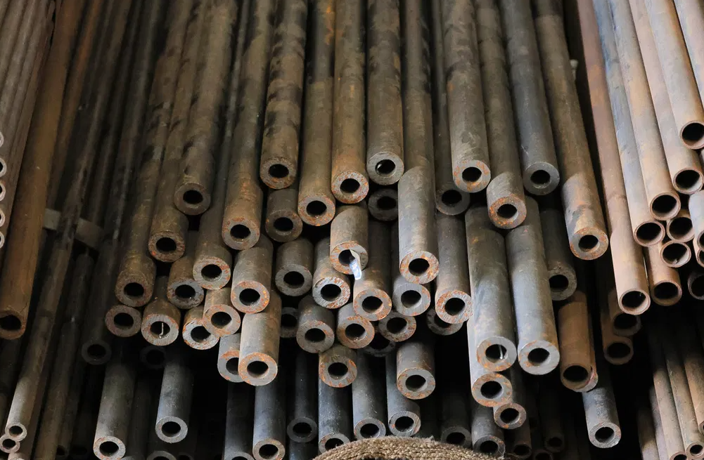 API 5L X52 Seamless Carbon Steel Line Pipe With Beveled Ends And 12 Meter Length For High Strength Gas Transmission