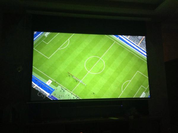 Big Projection Screen 150 inch Wall Mount Remote Control 16:9 Projector Screens Ultra 4K