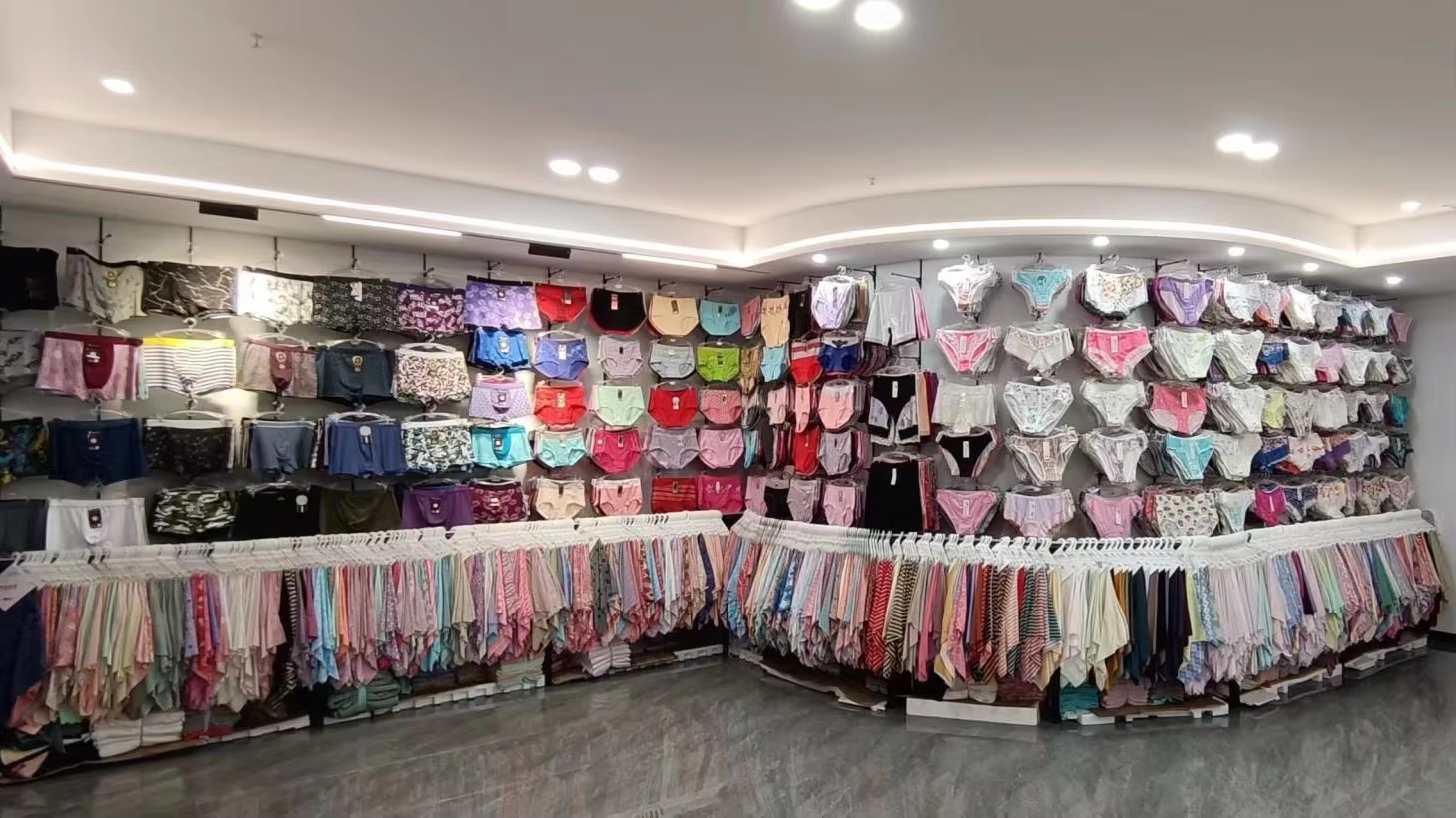 Cangnan Jixiang Clothing Co., Ltd.