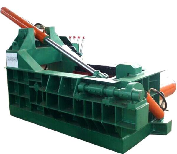 2.2-3.5 Tonnes/heure Taux de production Machine à emballer les déchets métalliques avec mode de fonctionnement automatique et poids de bale de 100-150 kg