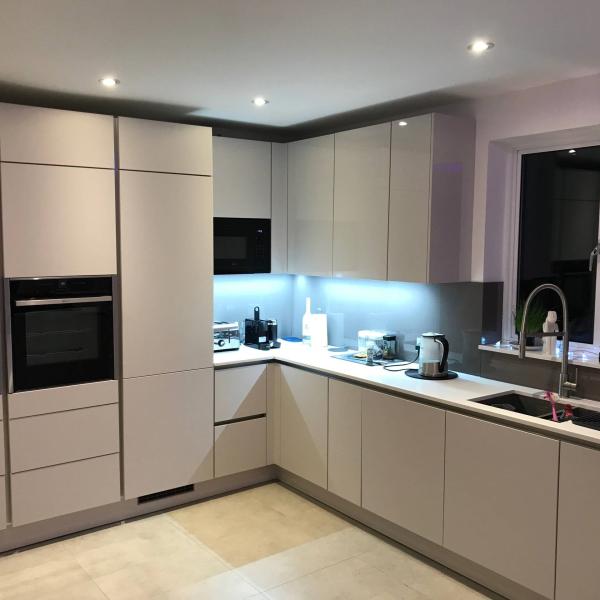 Modular Custom Acrylic Kitchen Cabinets Simple Modern High Gloss