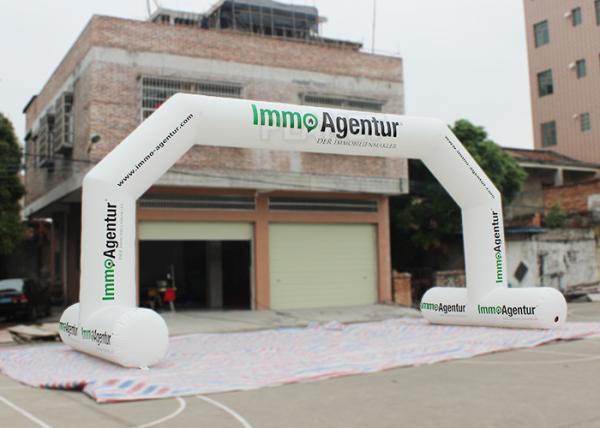 Arco exterior da entrada do evento/arco da explosão meta da propaganda