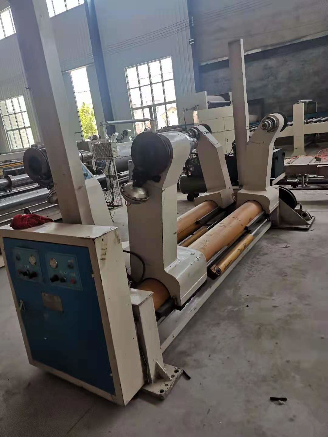 Одностеночное гофрированное 1800MM 150m/Min - доска делая машину