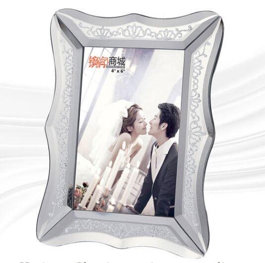Stylish Glass Mirror Photo Frame With Environmental Protection Paper Back Board