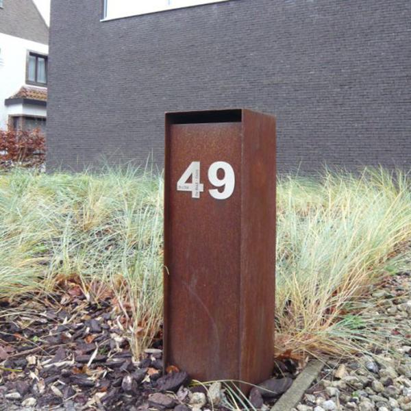 Caixa de cartas de metal Escultura de aço corten Arte ao ar livre Artesanato de polir