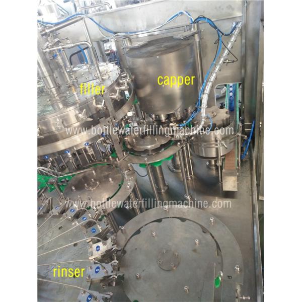 Ss Carbonated Water Production Plant / Fizzy Drink , Isobaric Water Filling Machine