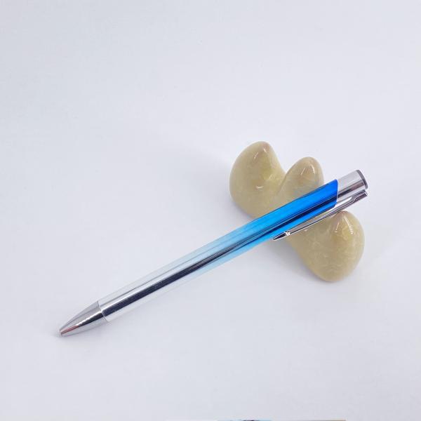 Fourniture de papeterie Gradient Alumineuse Presse stylo à bille Promotion Logo stylo à bille