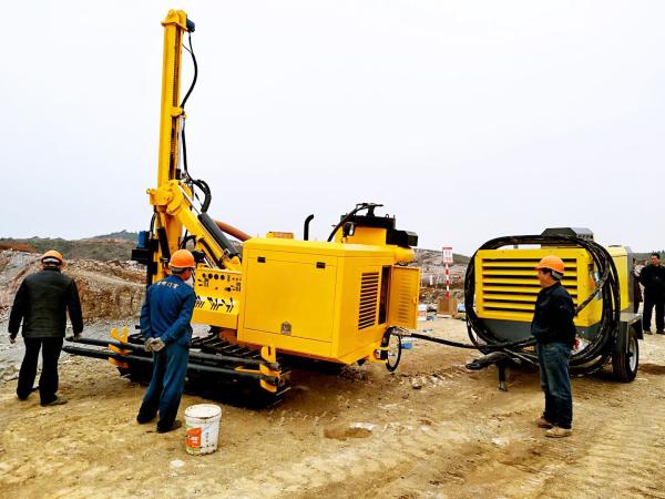 JC860 Blasting Rock Drilling Rig Hydraulic Down Hole Drill With DTH Technology