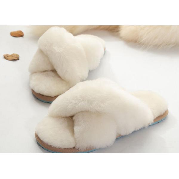 Свет - тапочки темпового сальто сальто серого Ламбсвоол пушистые, тапочки овчины женщин Баклесс