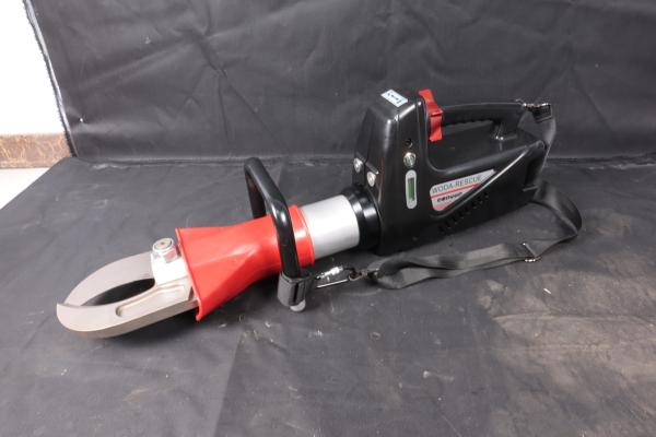 Temps de travail long Sauvetage en cas d'accident Coupeuse hydraulique