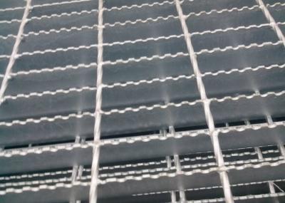 Welded Serrated Steel Bar Grating , Various Size Heavy Duty Bar Grating