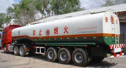Aluminium Steel Tank Truck Trailer 45000 Liters For Oil Tanker Semi Trailer