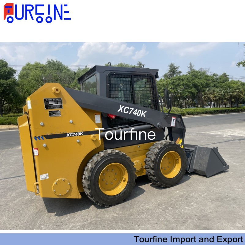 XCMG XC740K Skid Steer Loader 0.75 Ton Load For Construction Agriculture Landscaping