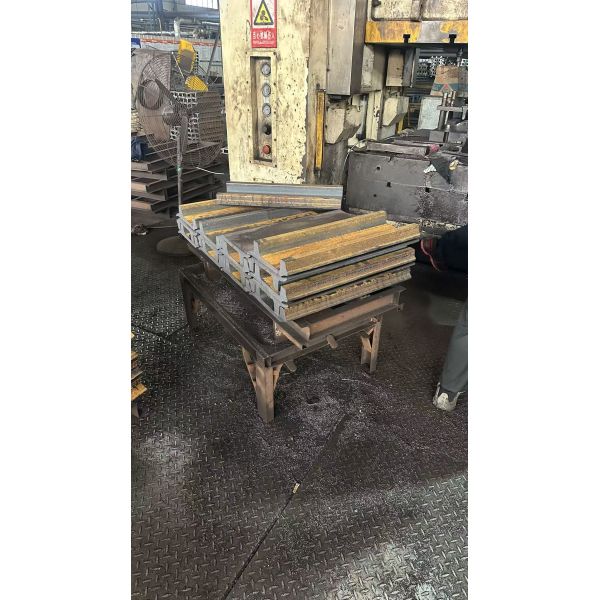 Excavator, bulldozer, crawler plate, chain plate, bulldozer, single-beam plate 400mm 500mm 510mm 560mm 600mm 610mm 660mm