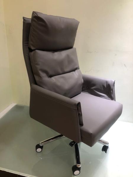 High density 2.5mm Breathable Swivel Office Chair With Wheels