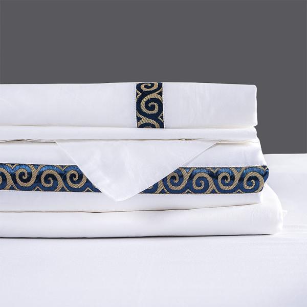 Dobby 100% Cotton Hotel Bedding Sets With Decoration Line